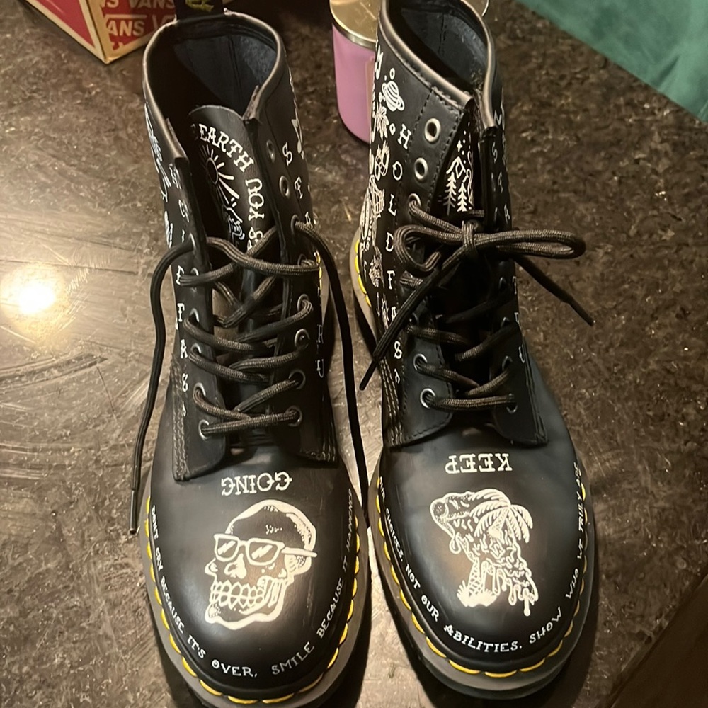 Very clean and comfy Dr marten boot for sale.